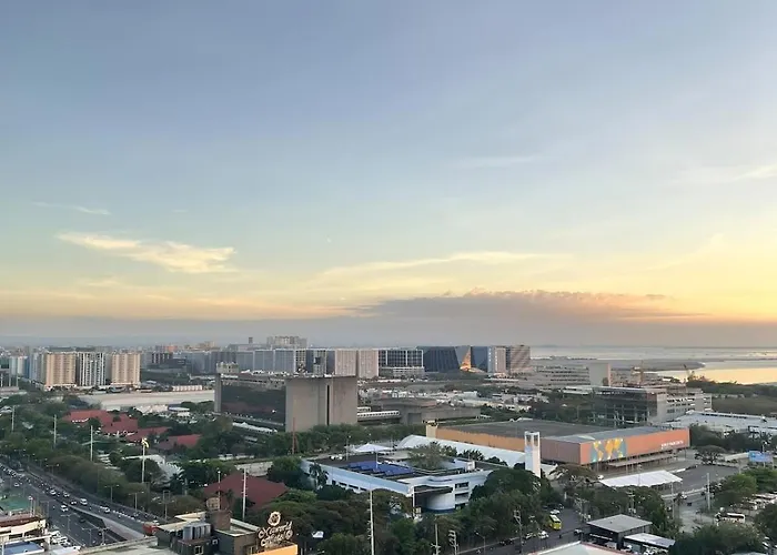 Luxury Bay Near Moa With Balcony Free Wi-fi Apartamento Manila